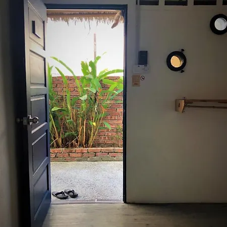 Rembulan Langkawi Guesthouse Pantai Cenang  Exterior photo